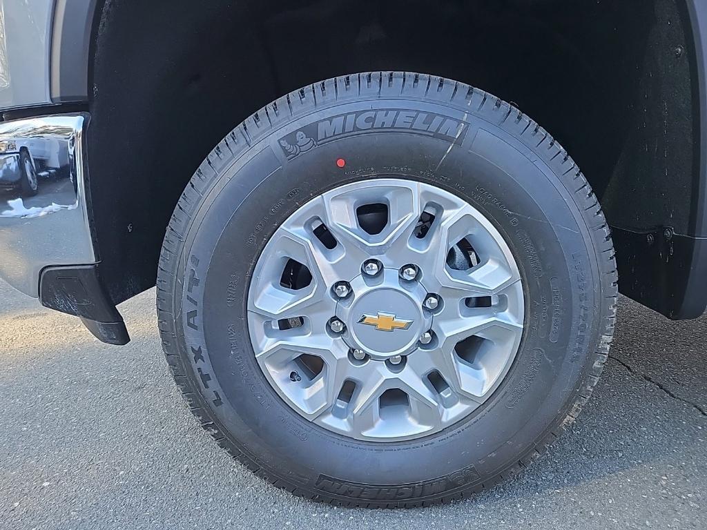 new 2025 Chevrolet Silverado 3500 car, priced at $46,314