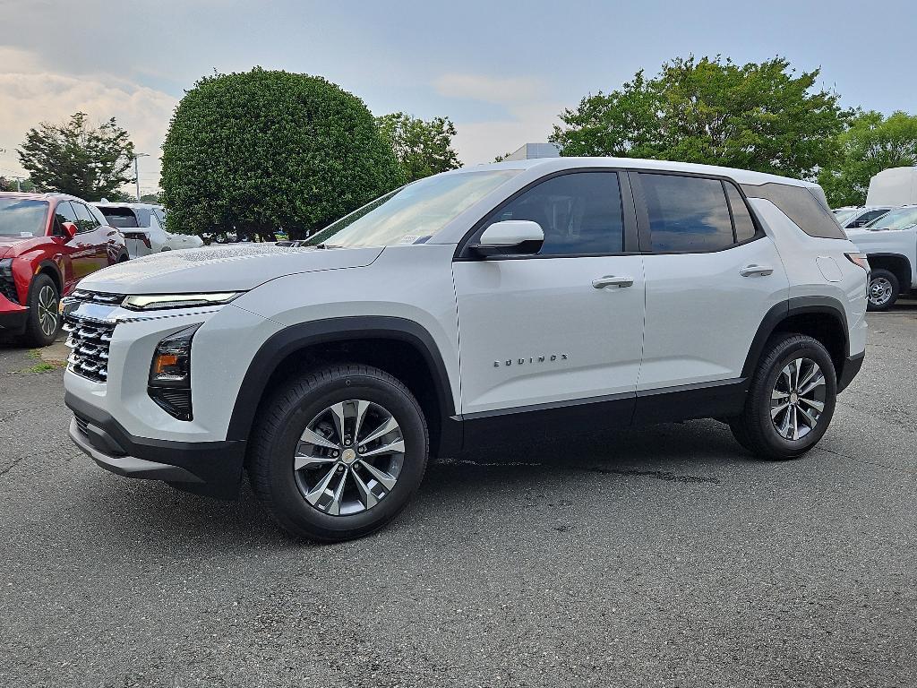 new 2026 Chevrolet Equinox car, priced at $31,995
