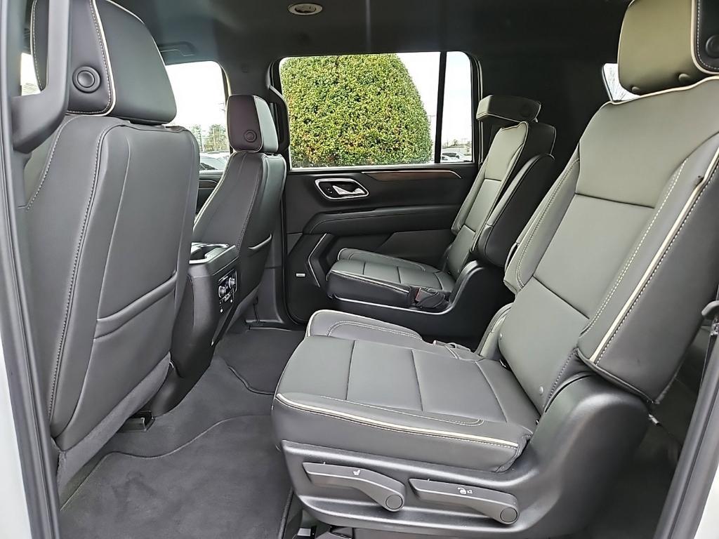 new 2024 Chevrolet Suburban car, priced at $68,765