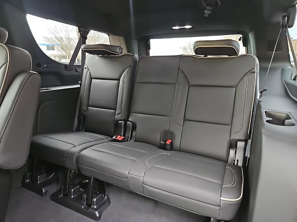 new 2024 Chevrolet Suburban car, priced at $68,765