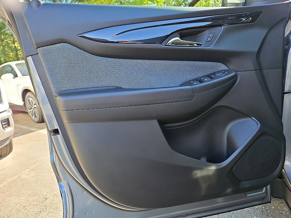 new 2025 Chevrolet TrailBlazer car, priced at $27,279