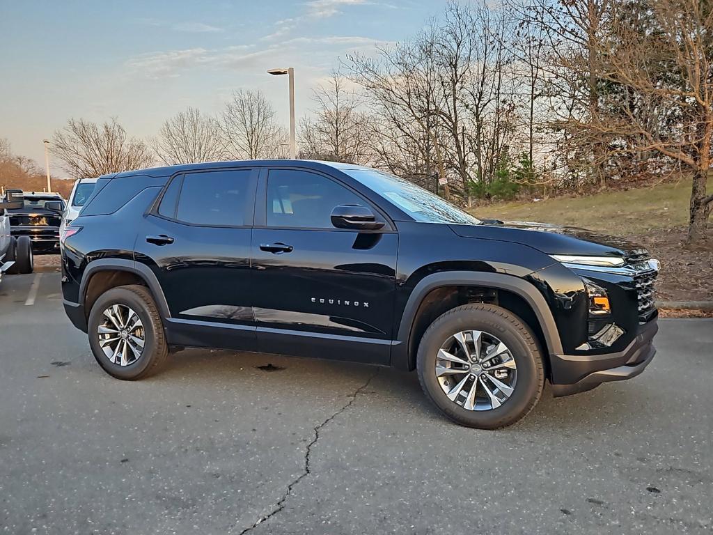 new 2025 Chevrolet Equinox car, priced at $26,944