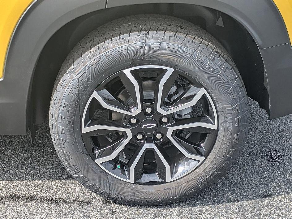 new 2025 Chevrolet TrailBlazer car, priced at $25,775