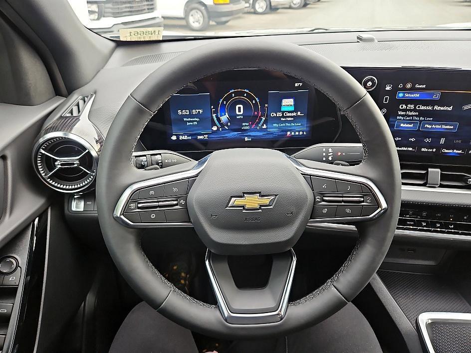 new 2026 Chevrolet Equinox car, priced at $31,995