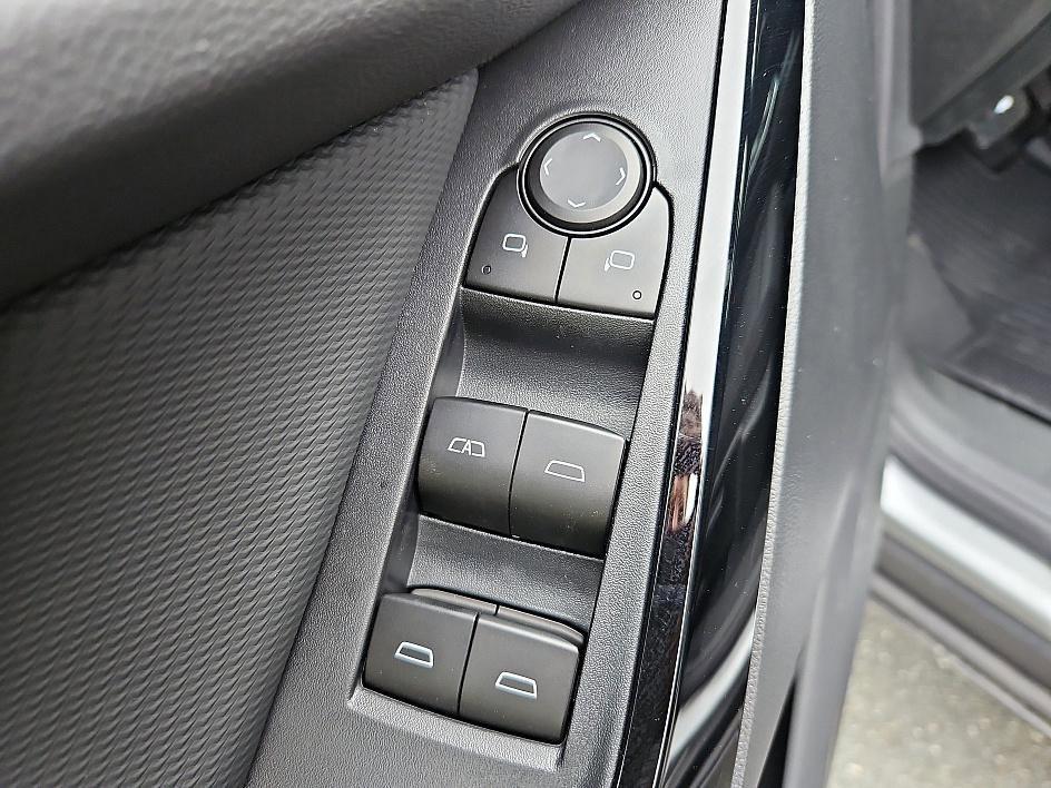 new 2026 Chevrolet Equinox car, priced at $31,995