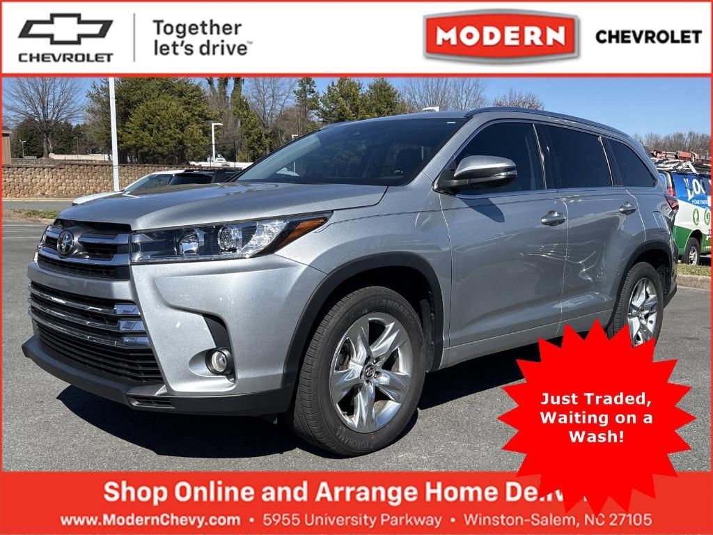 used 2017 Toyota Highlander car, priced at $27,989