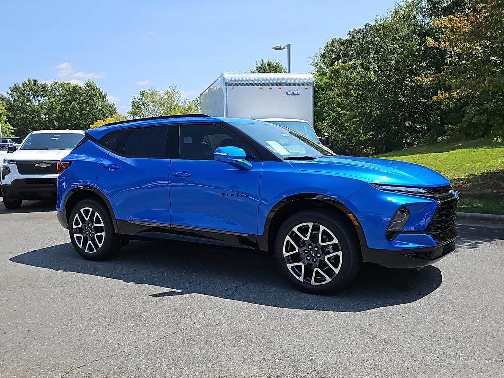 new 2025 Chevrolet Blazer car, priced at $36,880