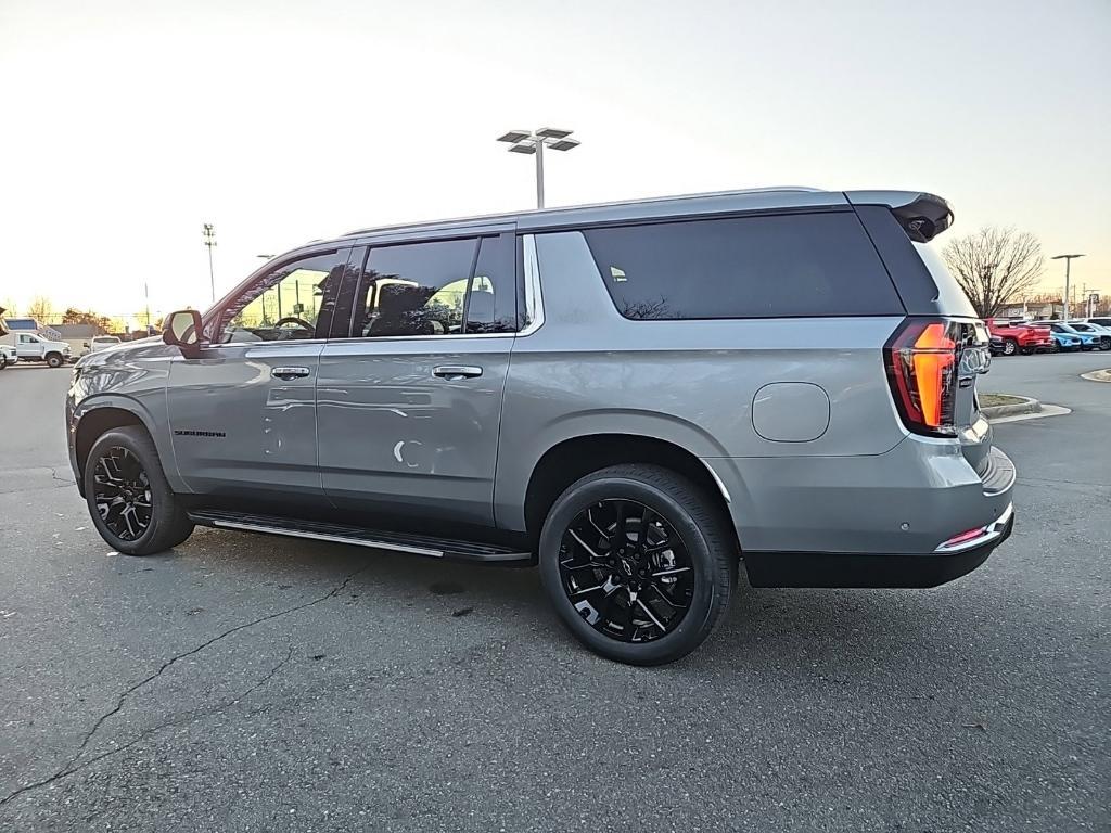 new 2025 Chevrolet Suburban car, priced at $63,331