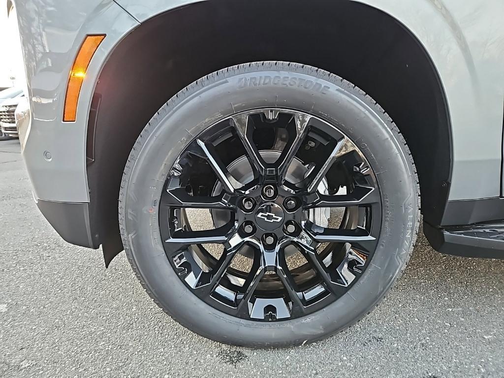 new 2025 Chevrolet Suburban car, priced at $63,331