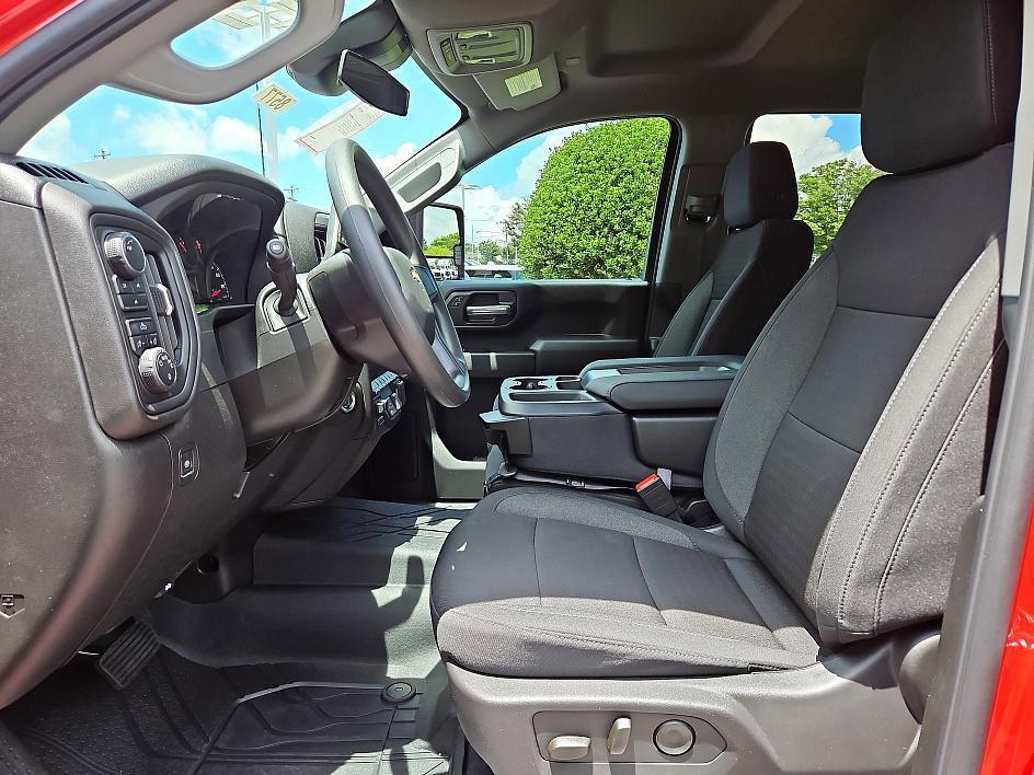 new 2025 Chevrolet Silverado 2500 car, priced at $47,610