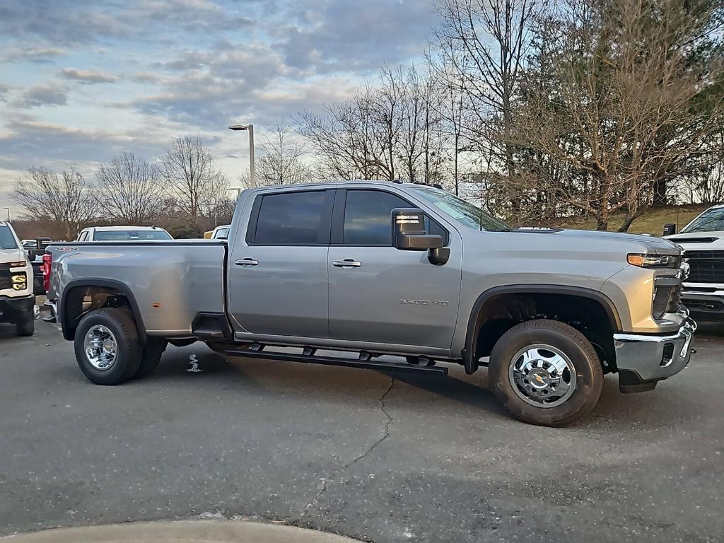 new 2025 Chevrolet Silverado 3500 car, priced at $57,494