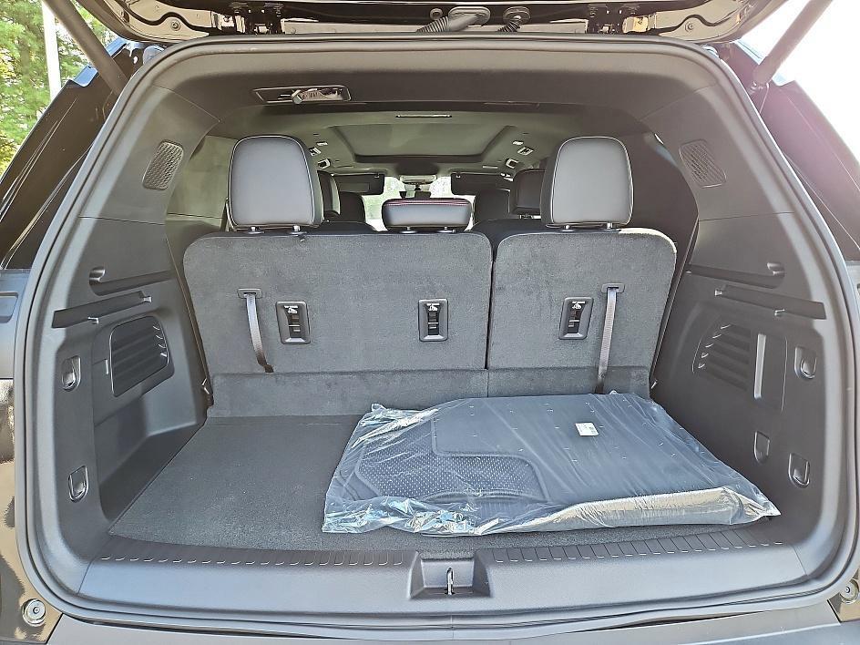 new 2026 Chevrolet Traverse car, priced at $55,754