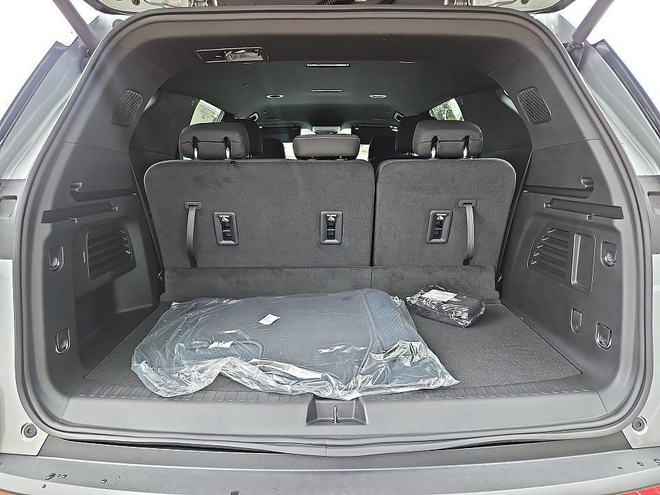 new 2026 Chevrolet Traverse car, priced at $36,920