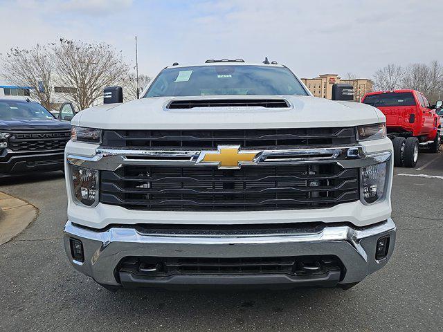 new 2025 Chevrolet Silverado 3500 car, priced at $70,394