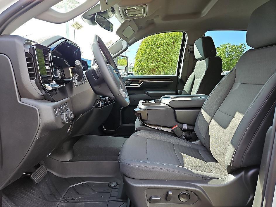 new 2025 Chevrolet Silverado 3500 car, priced at $53,254