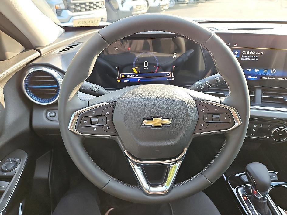new 2025 Chevrolet Trax car, priced at $19,489