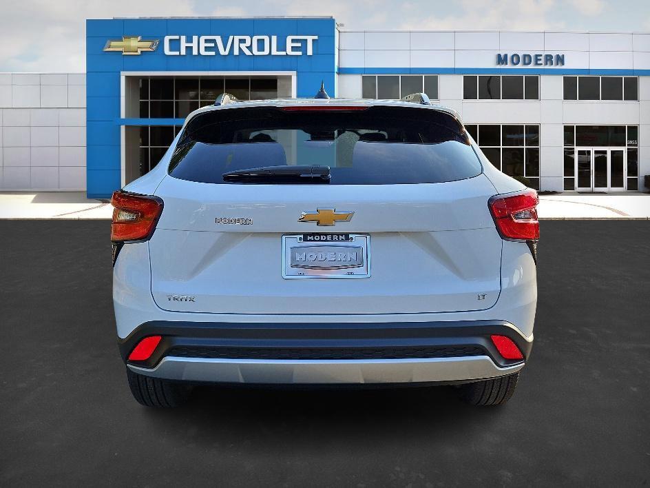 new 2025 Chevrolet Trax car, priced at $19,489