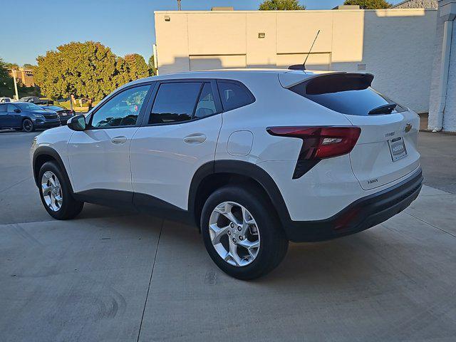 new 2024 Chevrolet Trax car, priced at $20,679