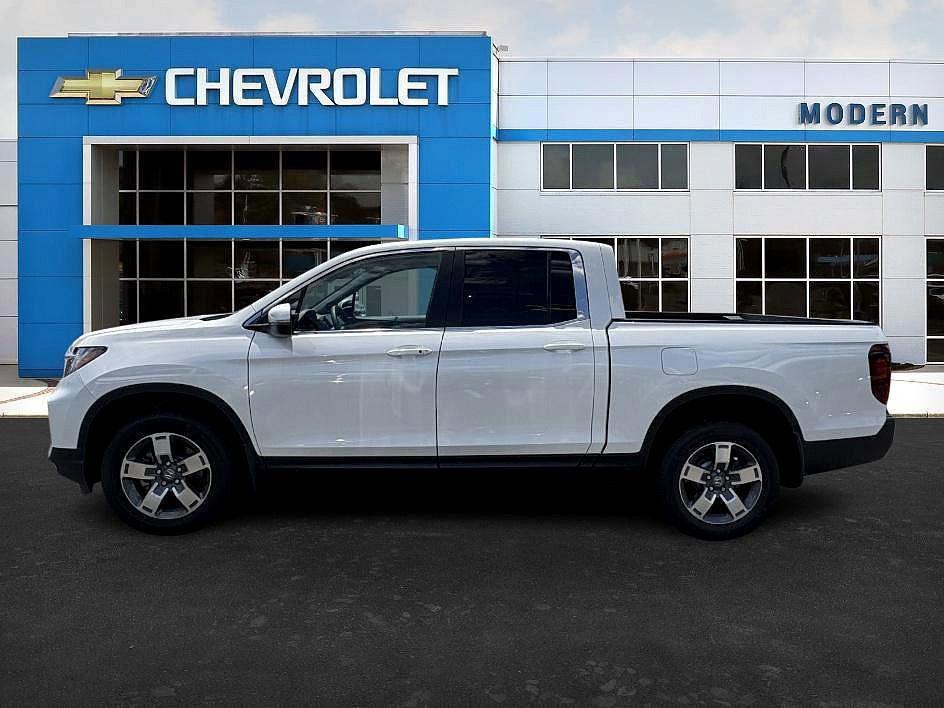 used 2025 Honda Ridgeline car, priced at $38,957