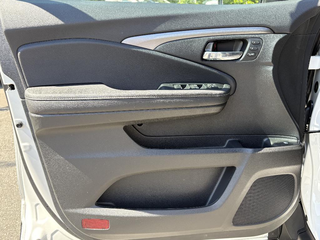 used 2025 Honda Ridgeline car, priced at $38,957