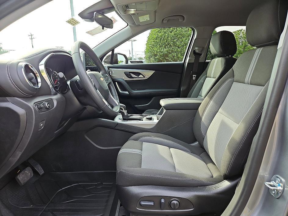 new 2025 Chevrolet Blazer car, priced at $32,789