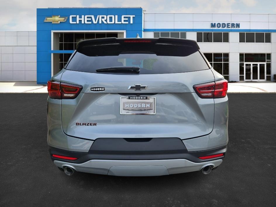 new 2025 Chevrolet Blazer car, priced at $32,789