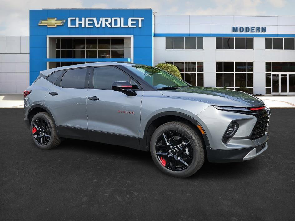 new 2025 Chevrolet Blazer car, priced at $32,789