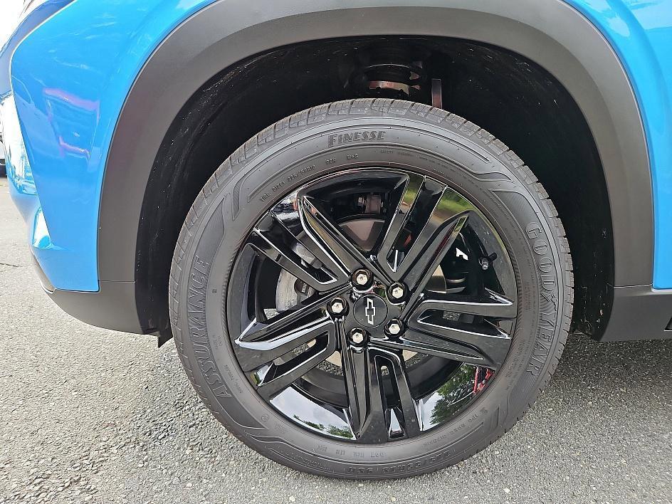 new 2025 Chevrolet Trax car, priced at $21,035