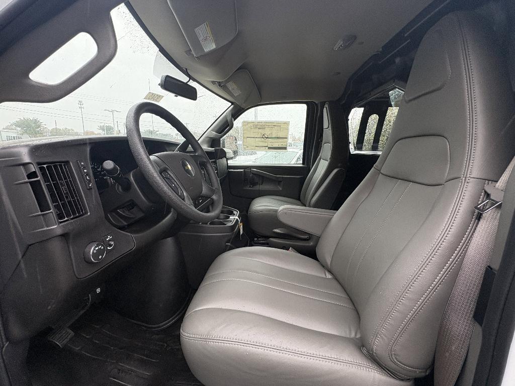 new 2025 Chevrolet Express 2500 car