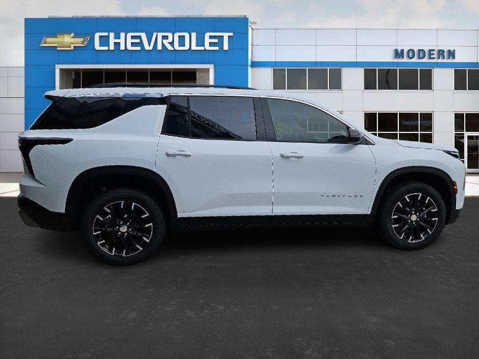 new 2026 Chevrolet Traverse car, priced at $43,195