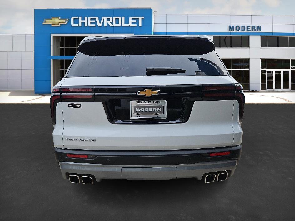 new 2026 Chevrolet Traverse car, priced at $43,195