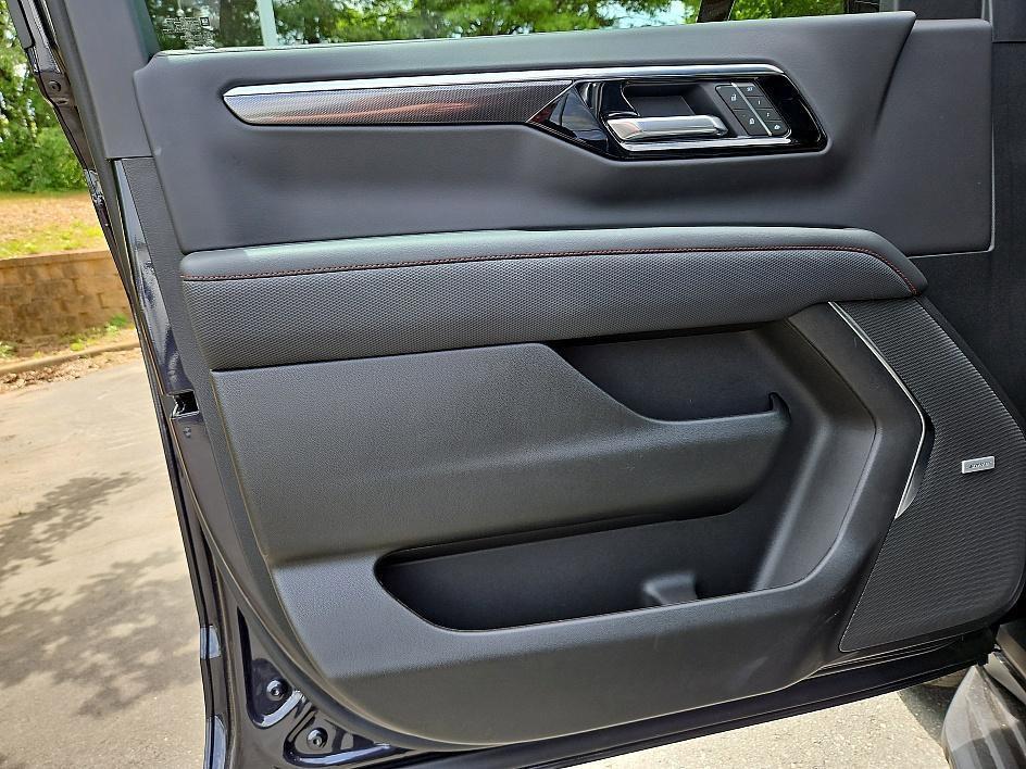 new 2025 Chevrolet Tahoe car, priced at $79,057