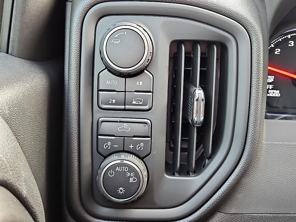 new 2025 Chevrolet Silverado 1500 car, priced at $37,189