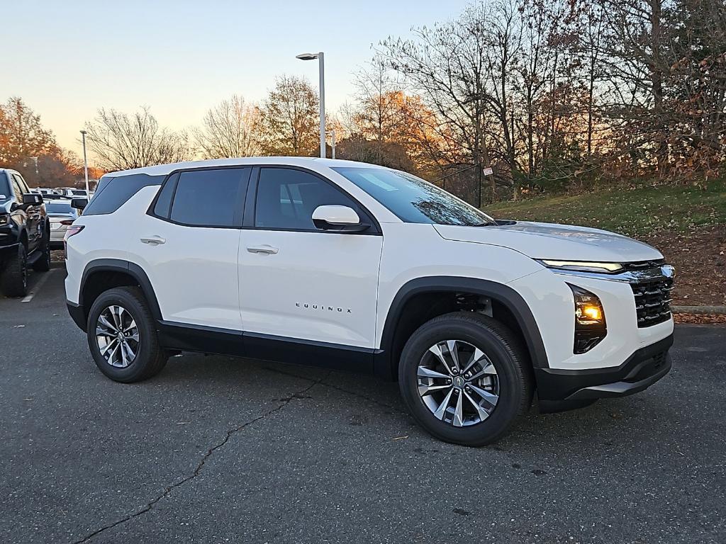 new 2025 Chevrolet Equinox car, priced at $26,029