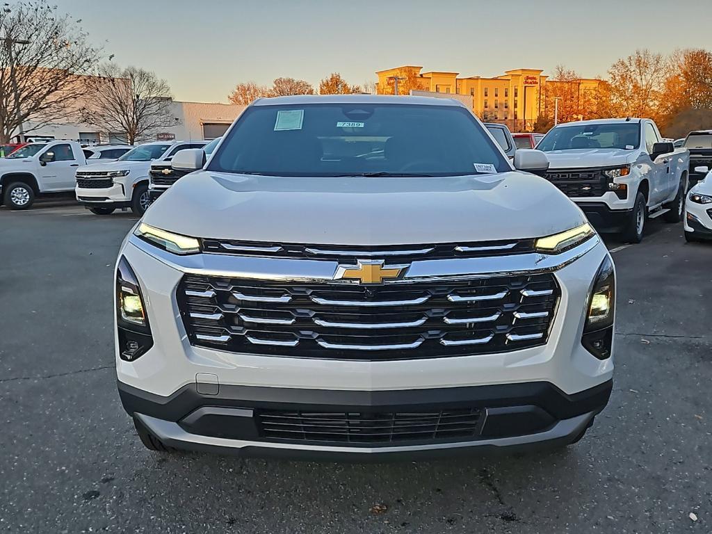 new 2025 Chevrolet Equinox car, priced at $26,029