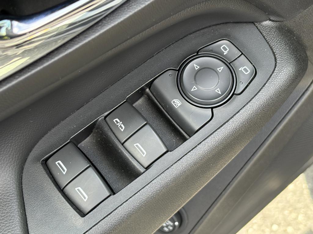 used 2019 Chevrolet Equinox car, priced at $13,987