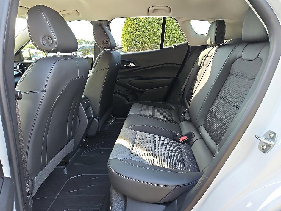 new 2025 Chevrolet Trax car, priced at $20,335