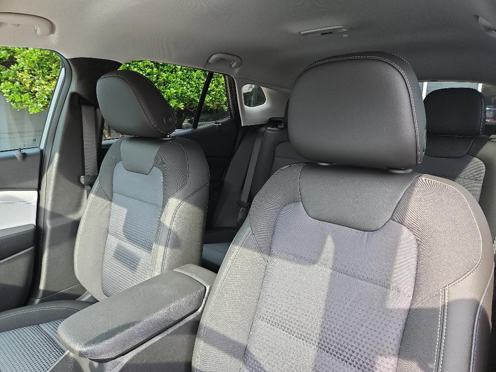 new 2025 Chevrolet Trax car, priced at $19,045