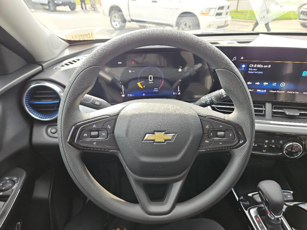 new 2025 Chevrolet Trax car, priced at $19,045