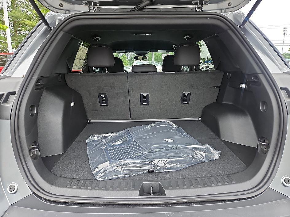 new 2026 Chevrolet Equinox car, priced at $26,995