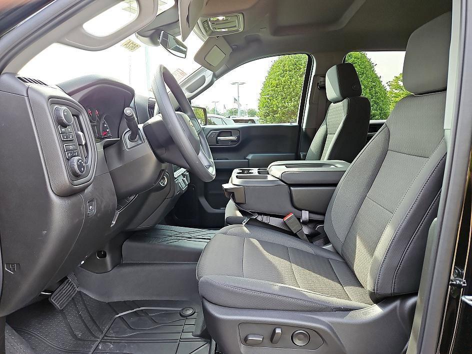 new 2025 Chevrolet Silverado 1500 car, priced at $39,339