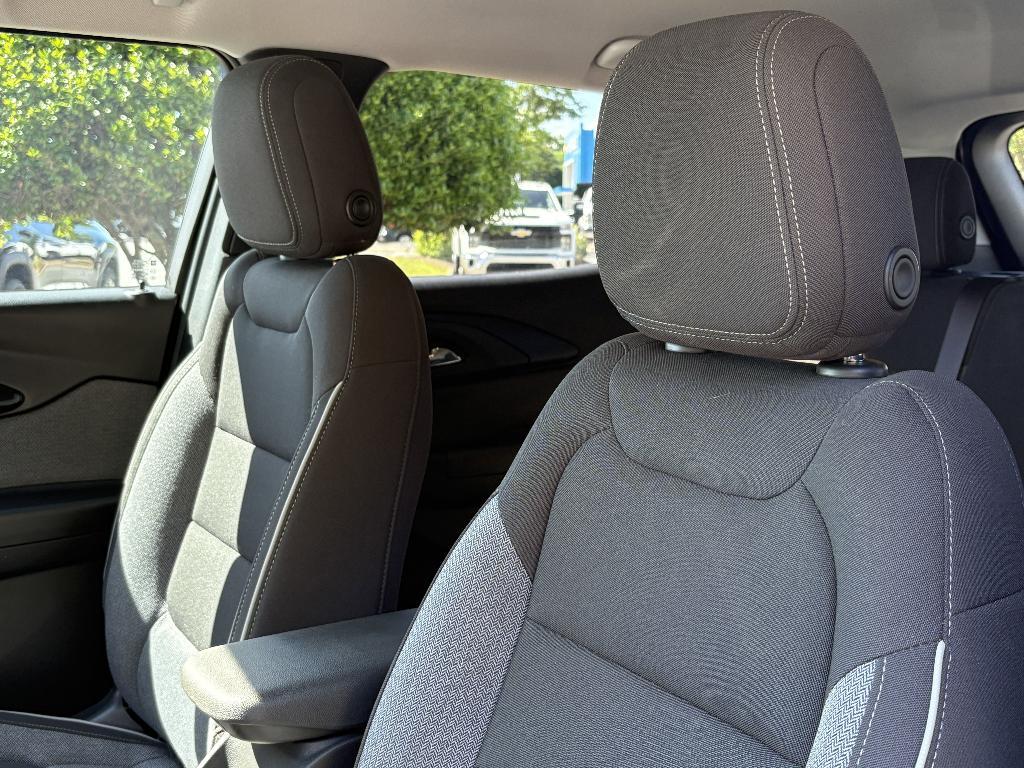 used 2023 Chevrolet TrailBlazer car, priced at $23,354