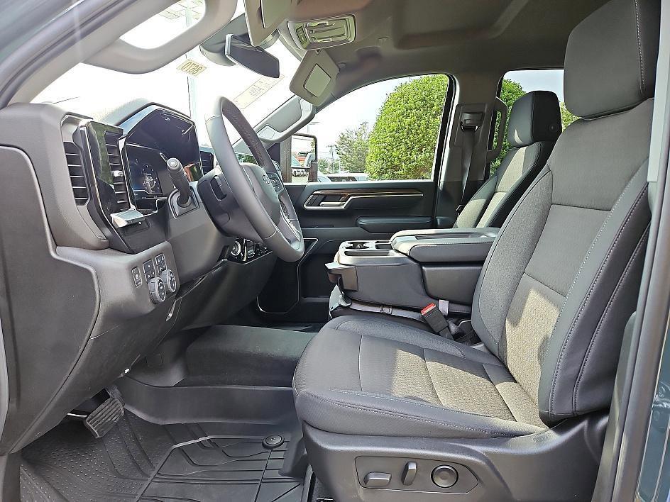 new 2025 Chevrolet Silverado 2500 car, priced at $56,629