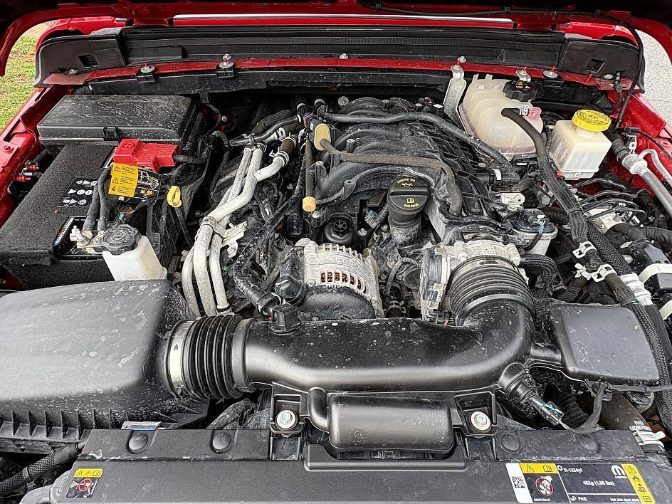 used 2022 Jeep Gladiator car, priced at $39,339