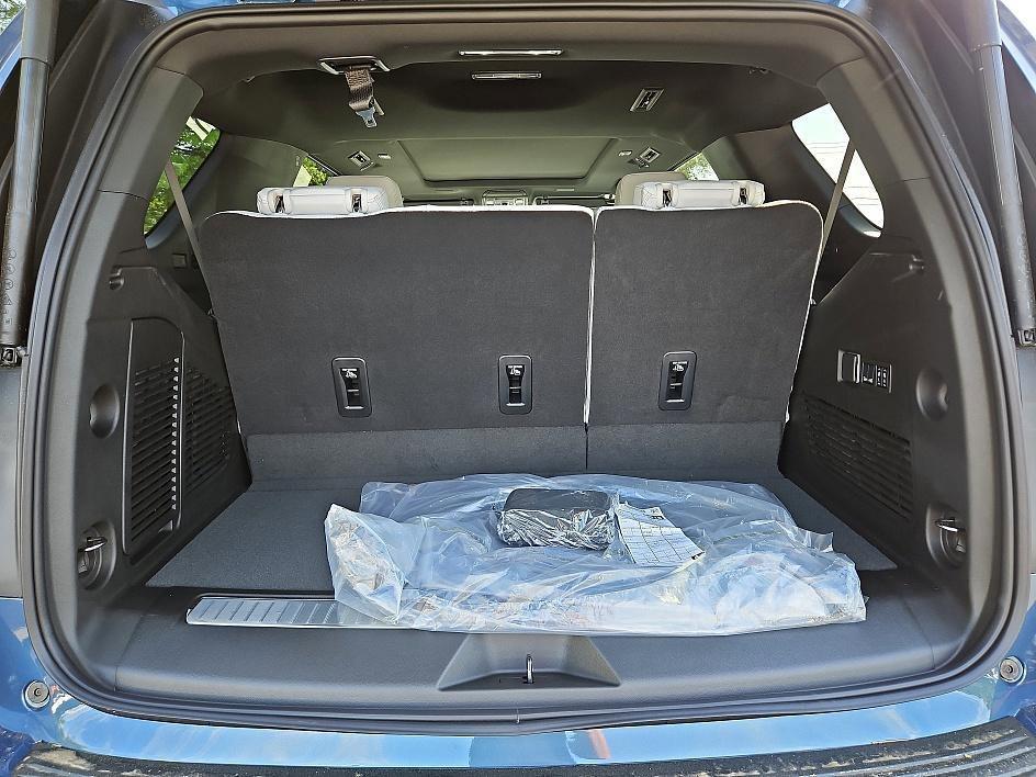 new 2025 Chevrolet Tahoe car, priced at $78,047