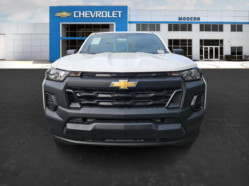 new 2025 Chevrolet Colorado car, priced at $30,639