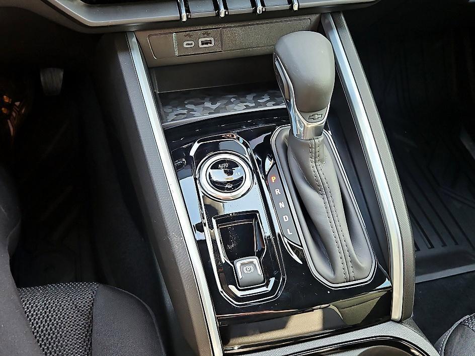 new 2025 Chevrolet Colorado car, priced at $34,109