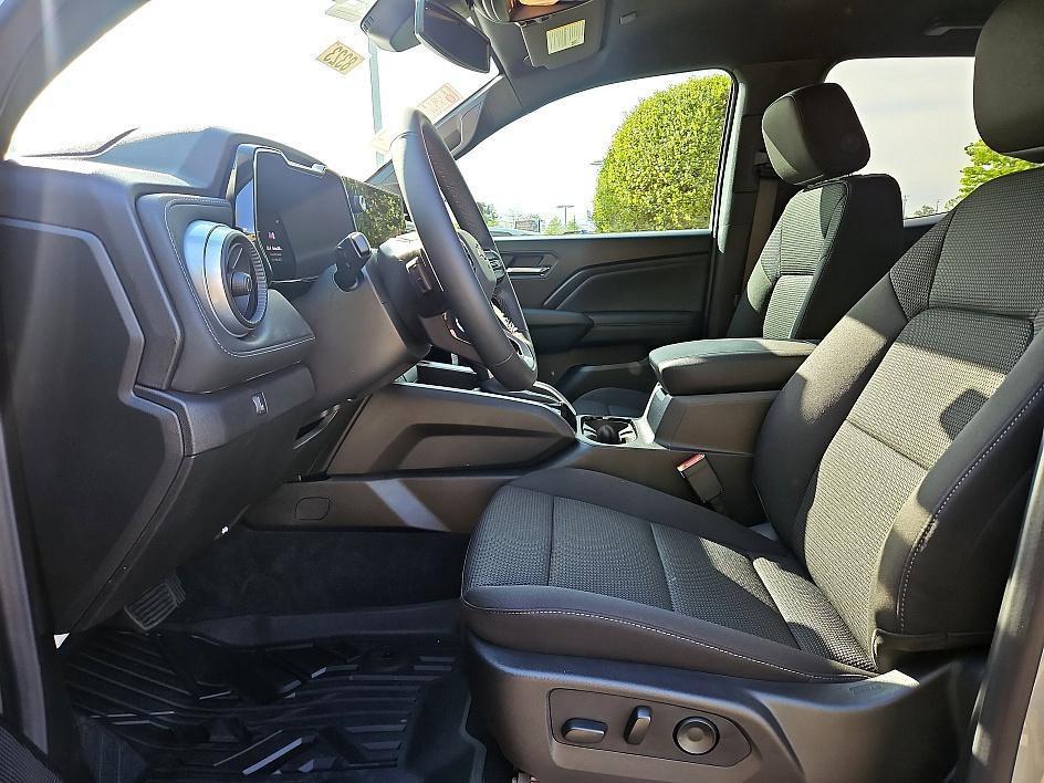 new 2025 Chevrolet Colorado car, priced at $34,109