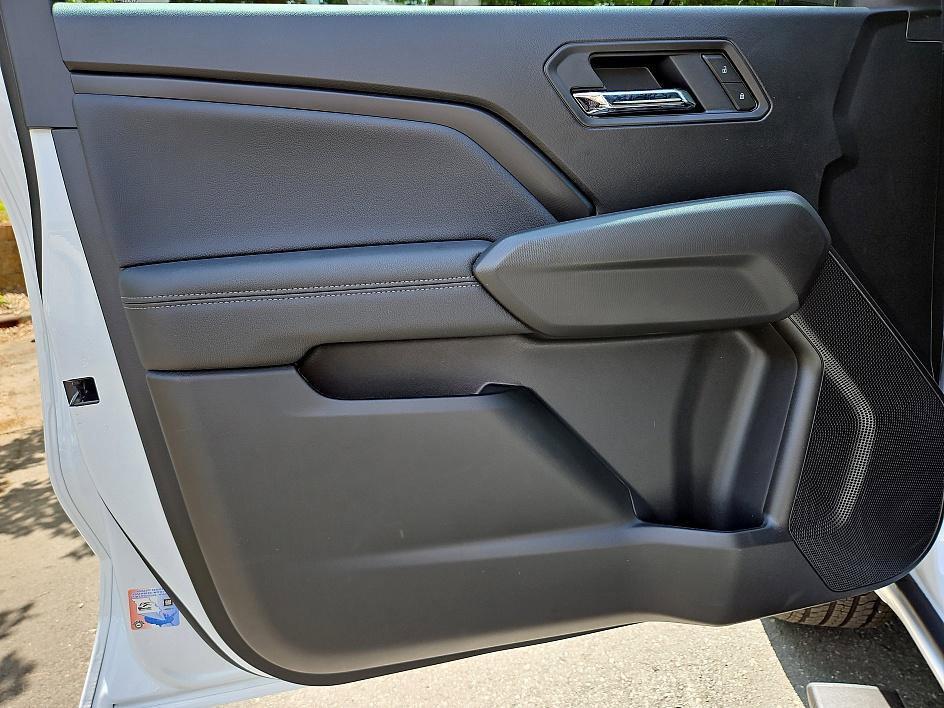 new 2025 Chevrolet Colorado car, priced at $34,109