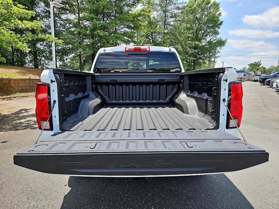 new 2025 Chevrolet Colorado car, priced at $34,109